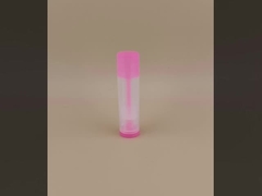 Маленькая гладкая прозрачная упаковка для бальзама для губ с розовой крышкой для помады