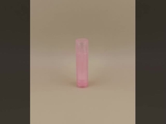 Маленькая гладкая, прозрачная розовая упаковка бальзама для губ