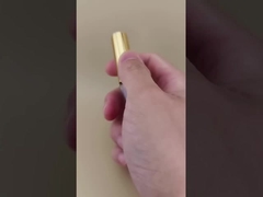 Косметическая глазная щетка с золотой винтовой крышкой для женского идеального вида