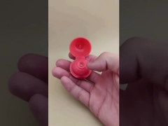 Светло-красная пластиковая гладкая матовая сферическая крышка для косметических флаконов