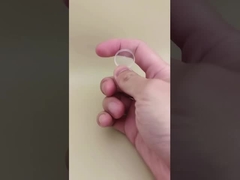 Маленькая прозрачная круглая ребристая пластиковая крышка для косметических флаконов